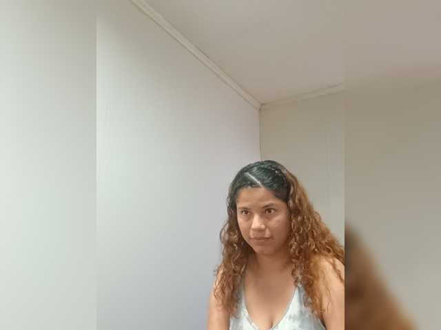 EmilyCCm live cam on BongaCams