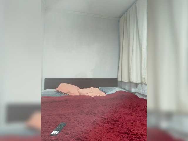 EmilyCCm's BongaCams show and profile