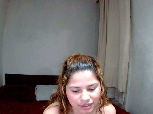 EmilyCCm live cam on BongaCams