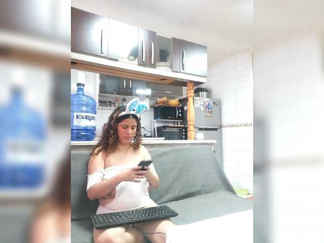 EmilyCCm live cam on BongaCams