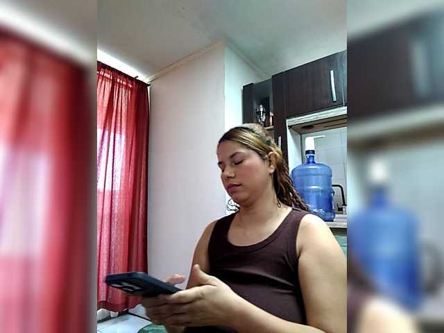 EmilyCCm live cam on BongaCams