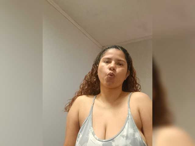 EmilyCCm live cam on BongaCams