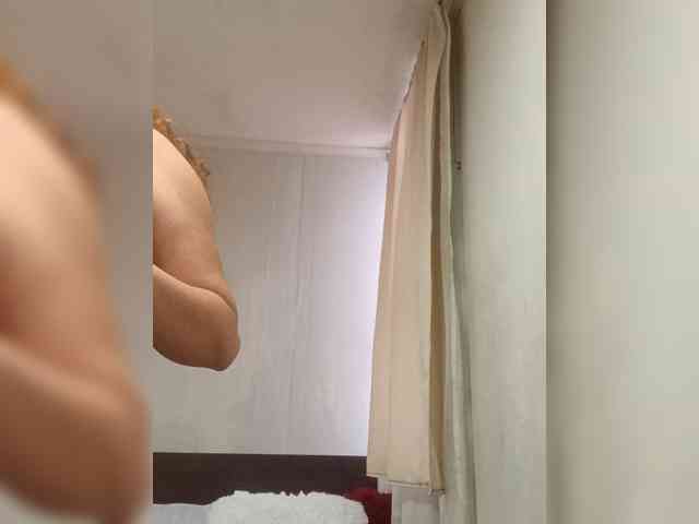 EmilyCCm webcam