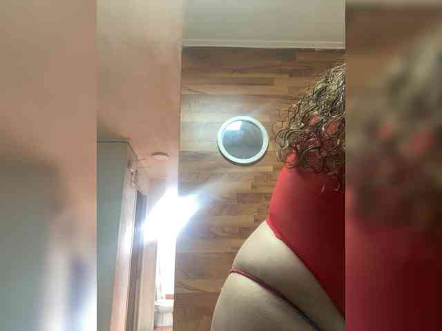 EmilyCCm webcam