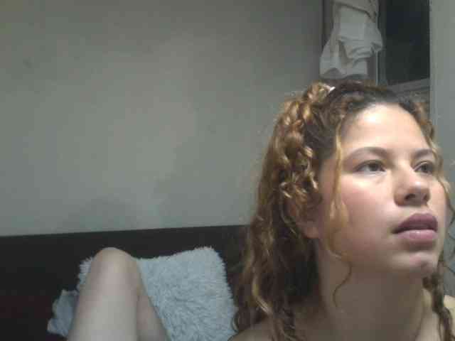 EmilyCCm webcam