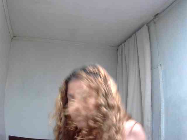 EmilyCCm webcam