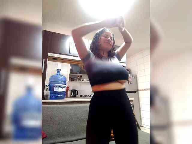 EmilyCCm webcam