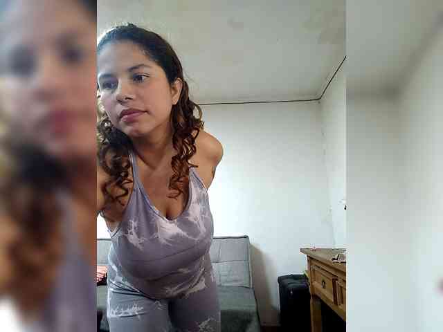 EmilyCCm webcam