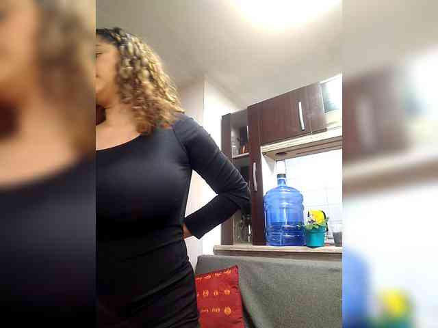 EmilyCCm webcam