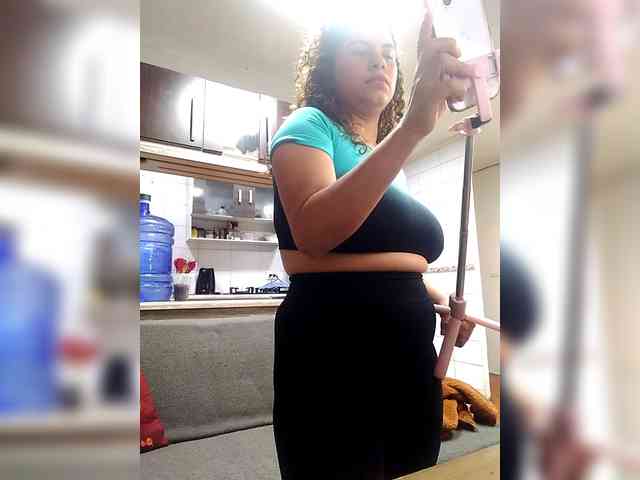 EmilyCCm webcam