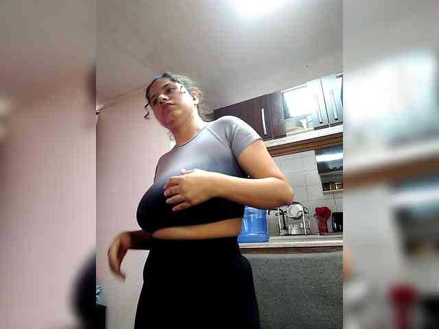 EmilyCCm webcam