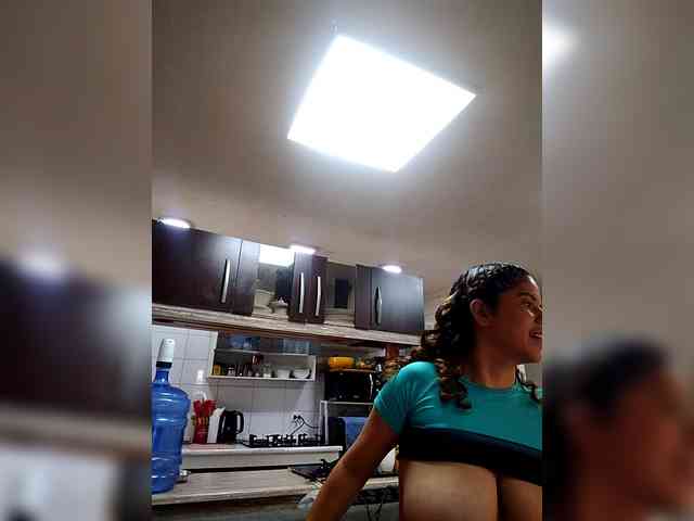 EmilyCCm webcam