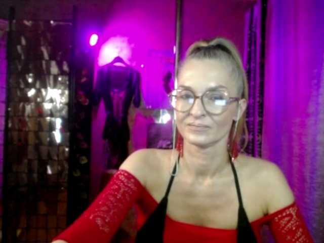Soniadance live cam on BongaCams