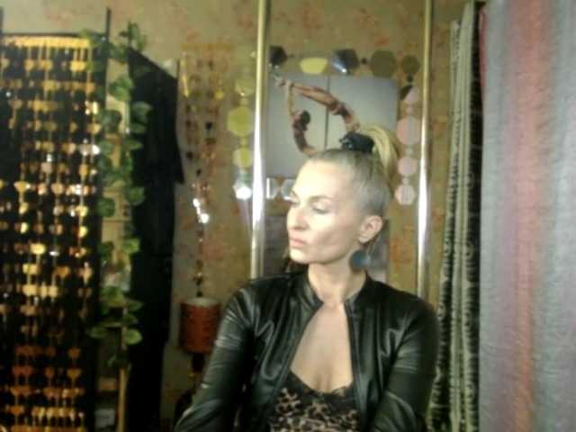 Soniadance live webcam show