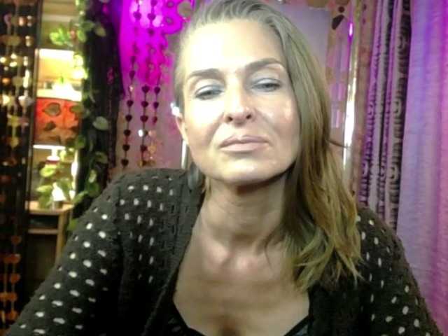 Soniadance live cam on BongaCams