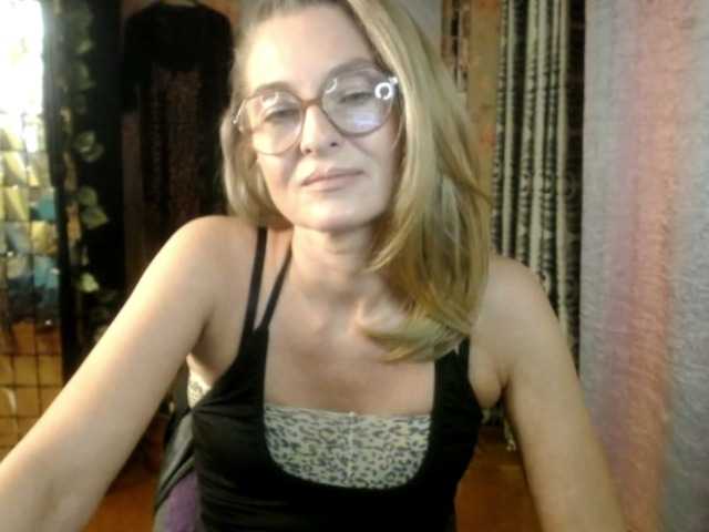 Soniadance live cam on BongaCams