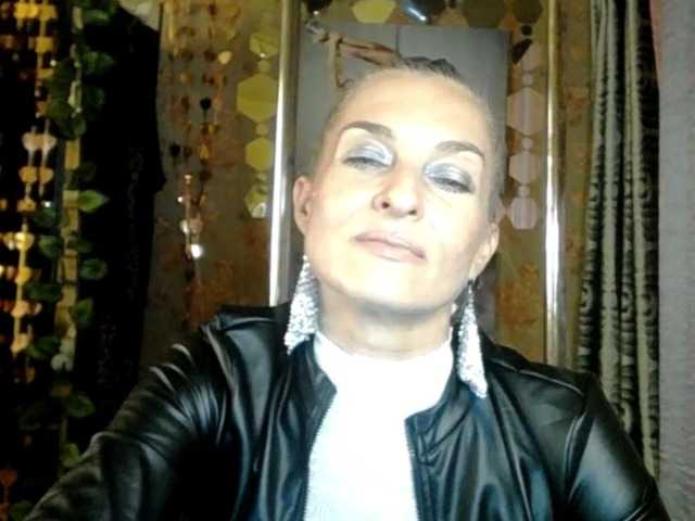 Soniadance live cam on BongaCams