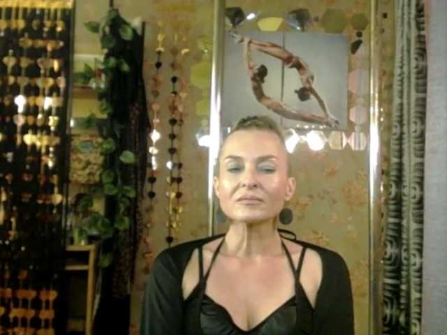 Soniadance live cam on BongaCams