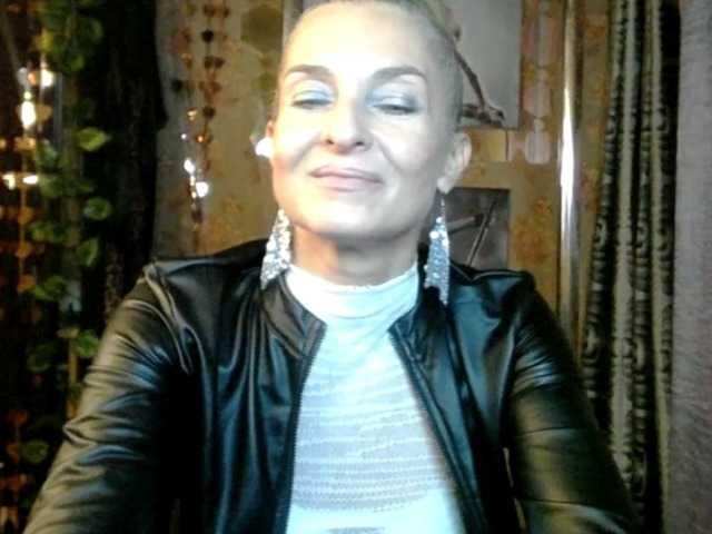 Soniadance live cam on BongaCams