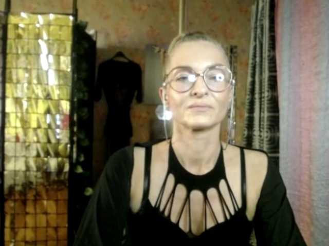 Soniadance live cam on BongaCams