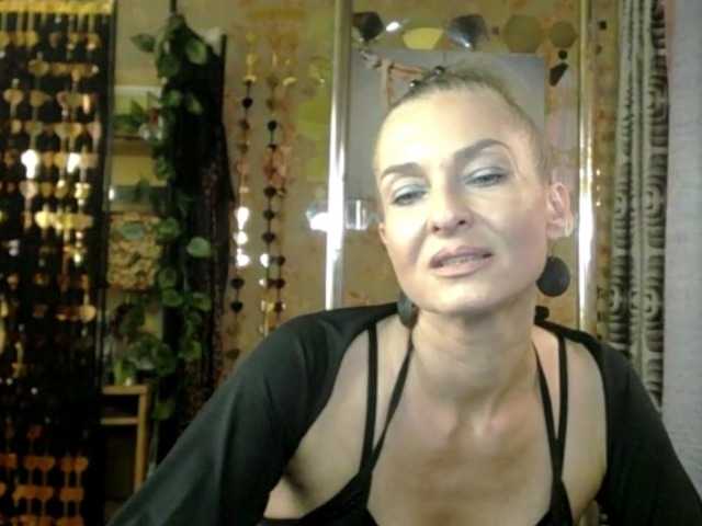 Soniadance live cam on BongaCams