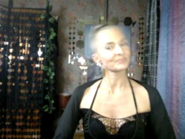 Soniadance live cam on BongaCams
