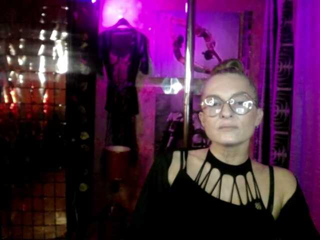 Soniadance live cam on BongaCams