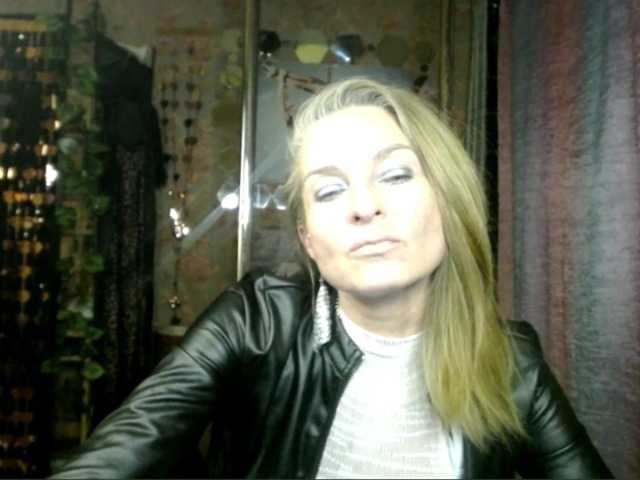 Soniadance live webcam show