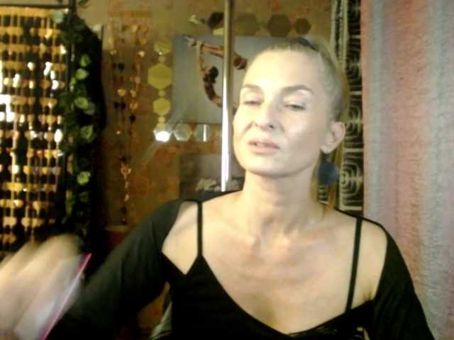 Soniadance live cam on BongaCams