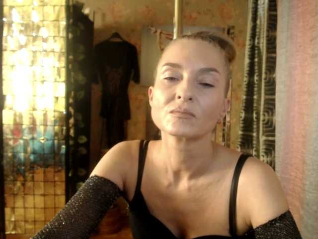 Soniadance live cam on BongaCams