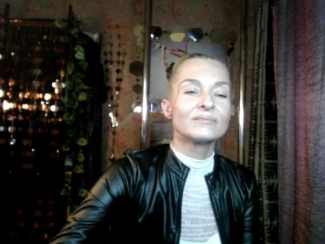 Soniadance live cam on BongaCams