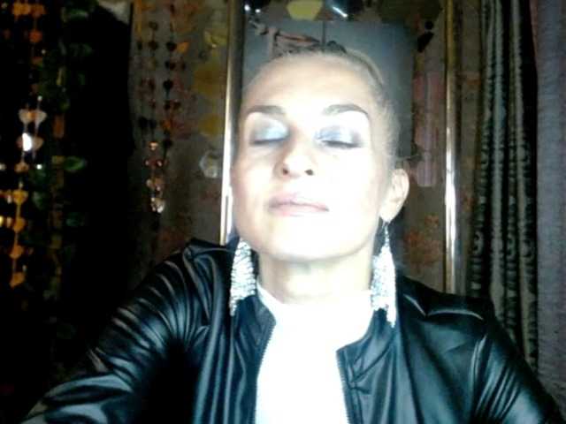 Soniadance live cam on BongaCams