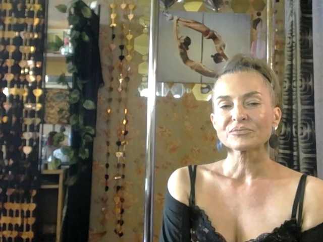 Soniadance live cam on BongaCams