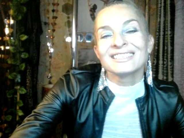 Soniadance live cam on BongaCams