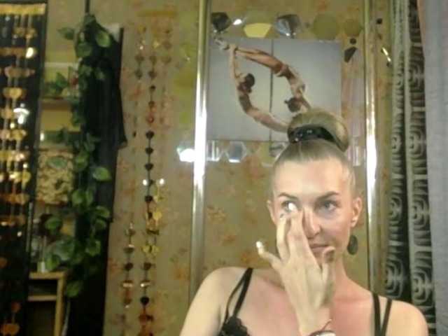 Soniadance live cam on BongaCams