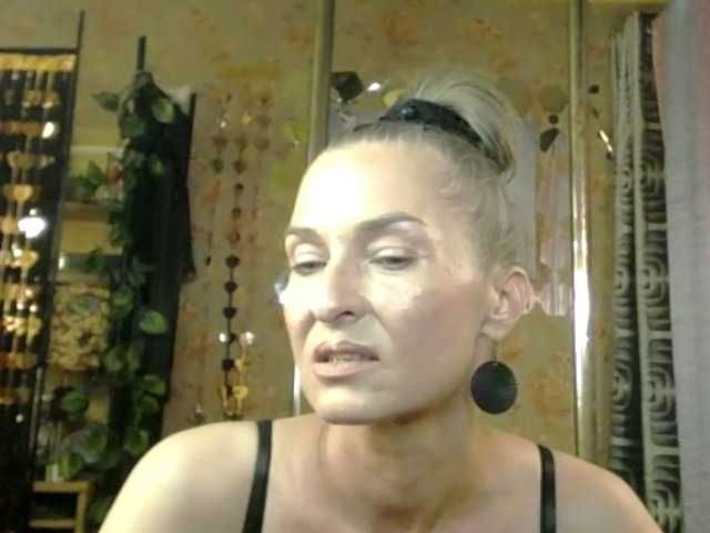 Soniadance live cam on BongaCams