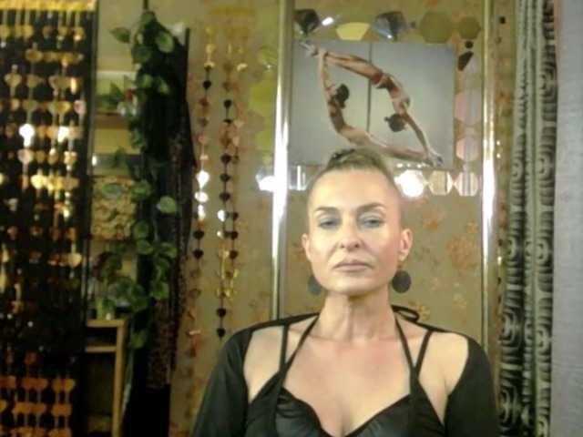 Soniadance live cam on BongaCams