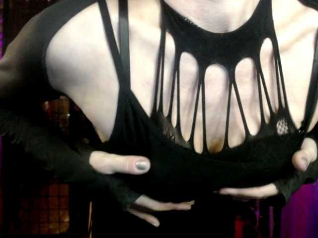 Soniadance live cam on BongaCams