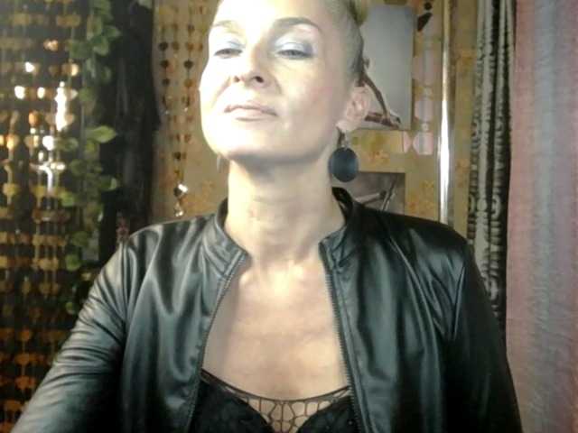 Soniadance live cam on BongaCams