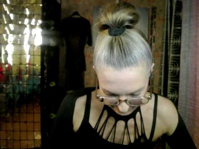 Soniadance live cam on BongaCams