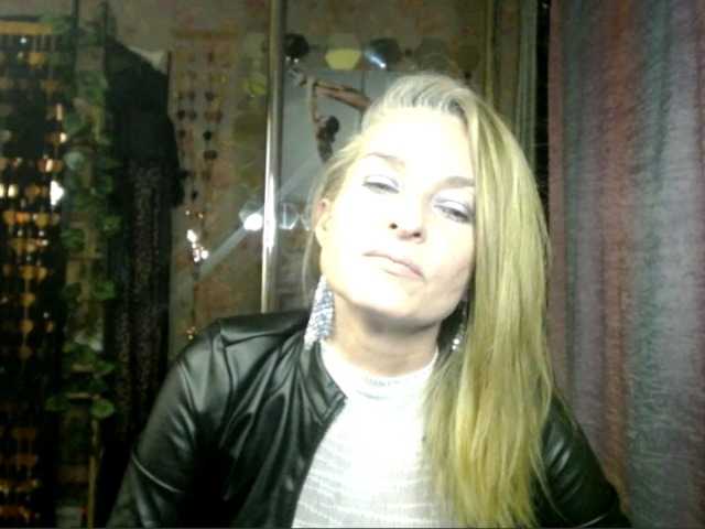 Soniadance live webcam show