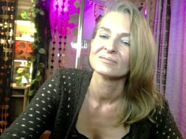 Soniadance live cam on BongaCams