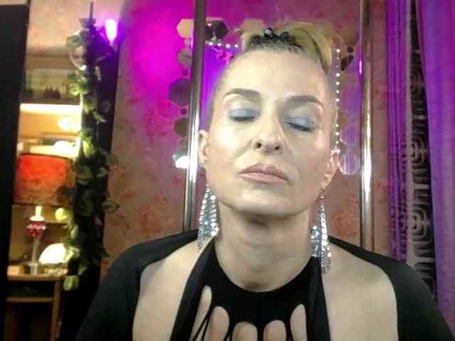 Model: Soniadance