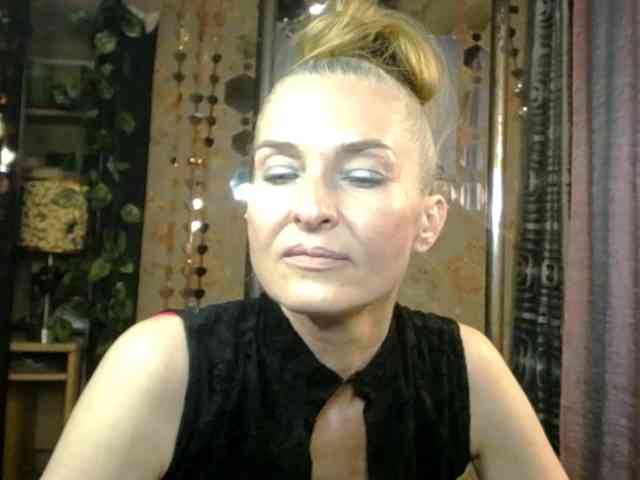 Soniadance Live Webcam on BongaCams