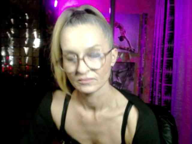 Soniadance's webcam live show