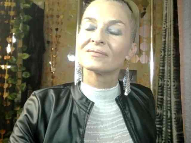 Model: Soniadance