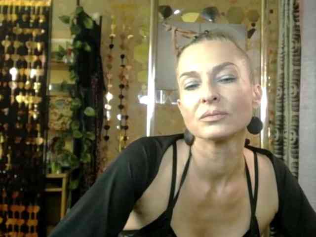 Model: Soniadance