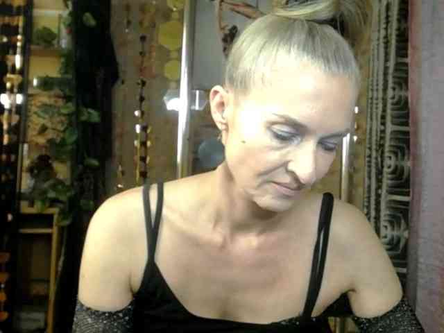 Model: Soniadance