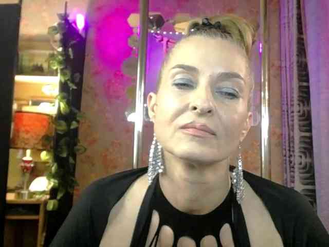 Model: Soniadance