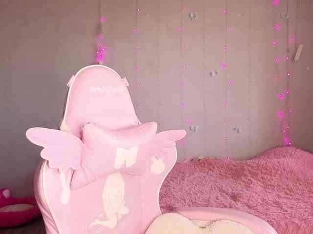 Myprettylola webcam